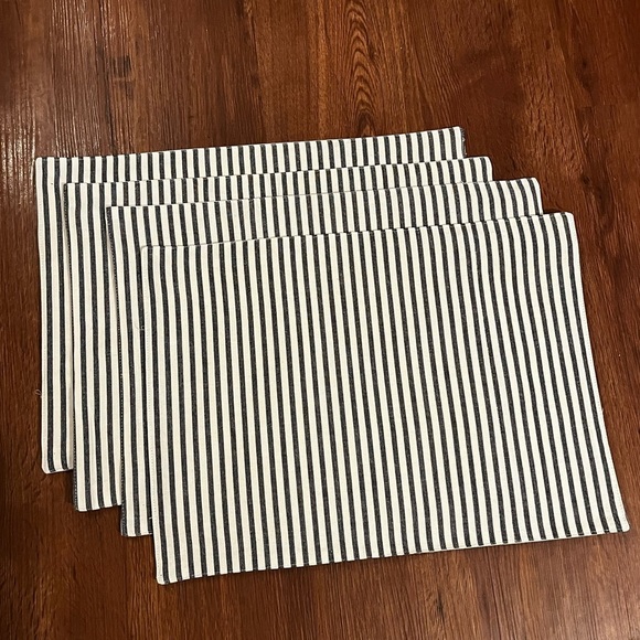 Other - Gray and White Striped Placemats